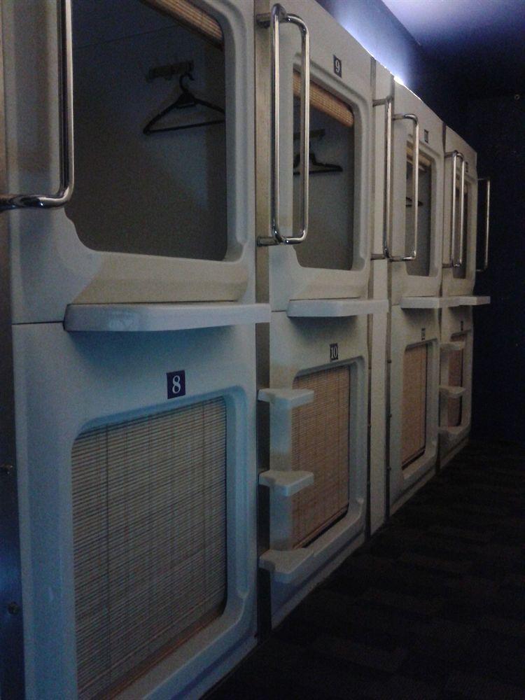 Ufo Capsule Hotel Kuala Lumpur Exterior foto