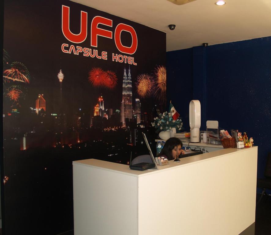 Ufo Capsule Hotel Kuala Lumpur Exterior foto